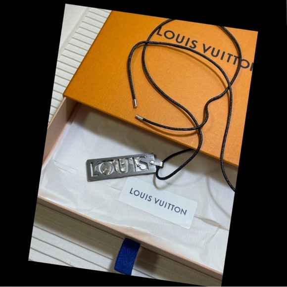 Louis Vuitton "Deconstructed" RARE Necklace, Runway Edition 2008 Only one!! - Picture 15 of 15